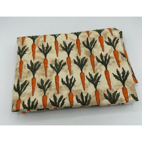 Patrick Lose for Timeless Treasures Fabric Carrot Print 42"x60" - Picture 1 of 3
